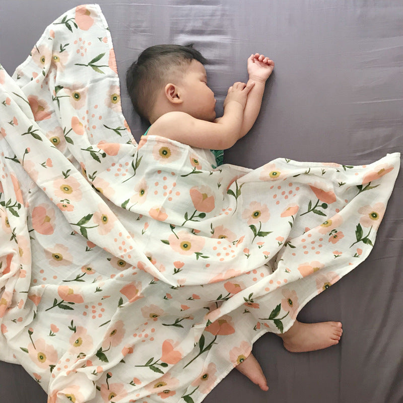 Baby holding a blanket towel double-layer yarn bamboo newborn baby towel - Minihomy