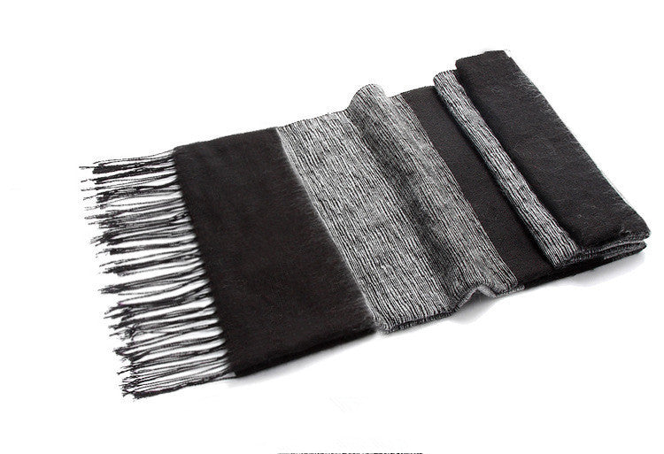 Luxury Cashmere Scarves: Hand-Stitched & Exquisite