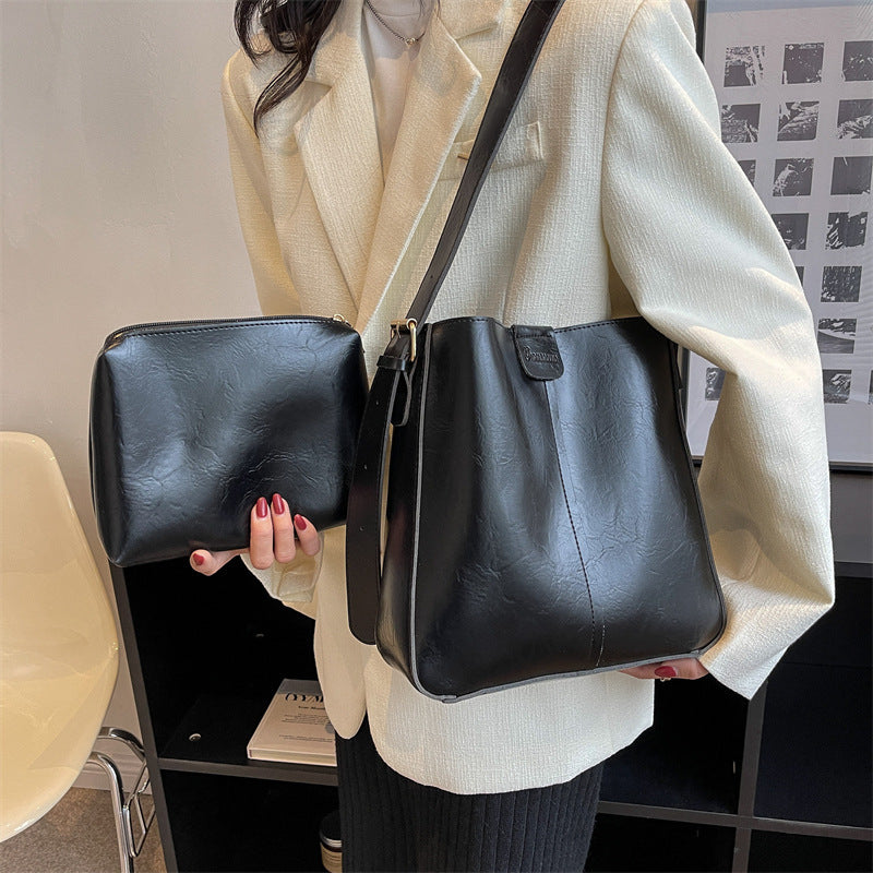 Large-capacity Bucket Fashion Women's Cross-body Bag  Fashion Womens Shoulder Bag Autumn And Winter Handbag