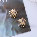 Titanium Steel Small Ear Studs: Simple Retro Minority Light Luxury Temperament Earrings For Women