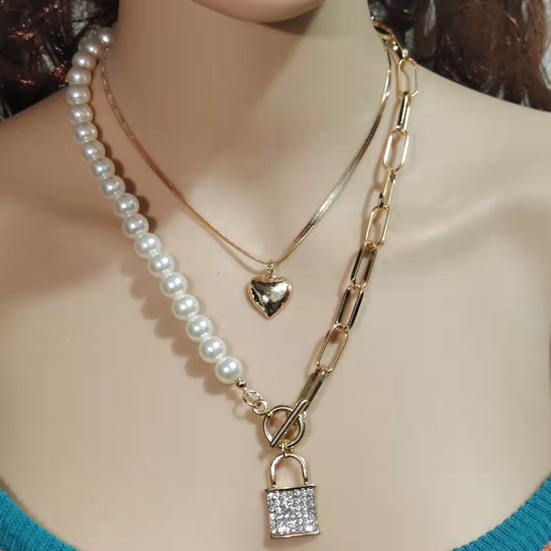 Simple Temperament Diamond Lock-shaped Pearl Necklace for Women