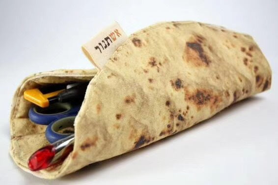 Simulation burritos pencil case