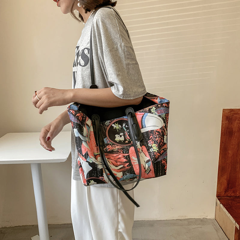 Printed Adjustable Shoulder Strap Shoulder Bag