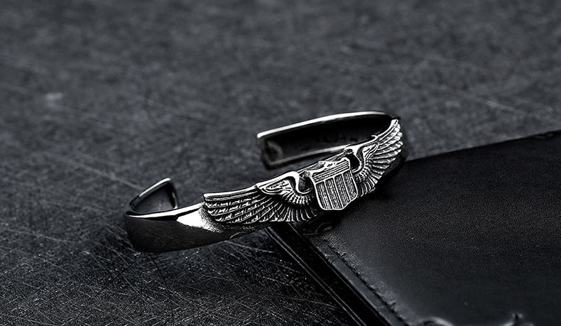 World War II Air Force Flying Tigers Badge Bracelet Titanium Steel